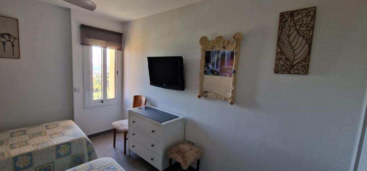 Acogedor,Apartamento.Piscina, Vistas, Terraza Benalmadena Bagian luar foto