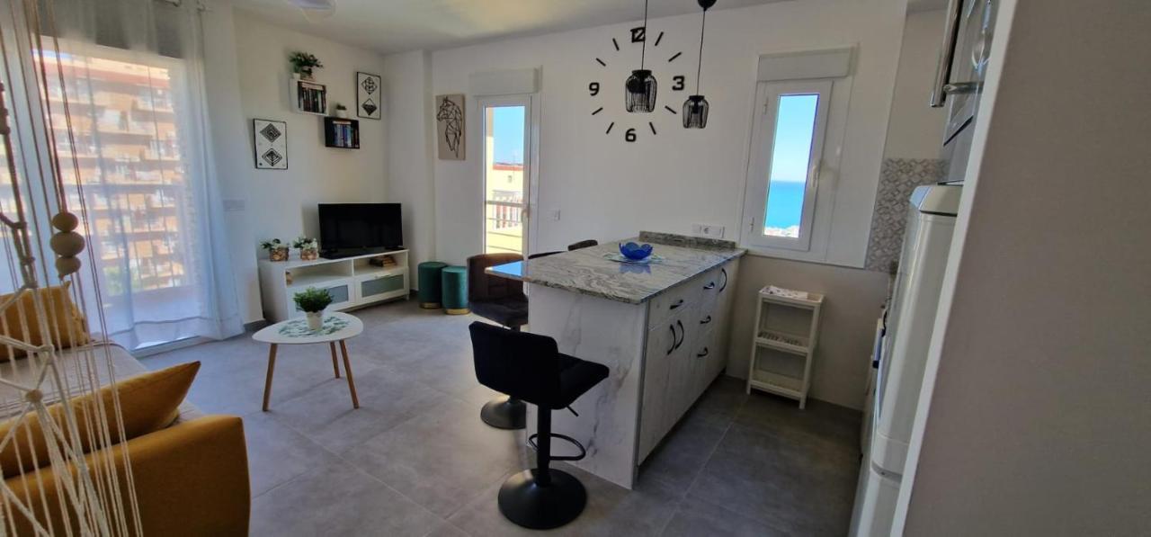 Acogedor,Apartamento.Piscina, Vistas, Terraza Benalmadena Bagian luar foto