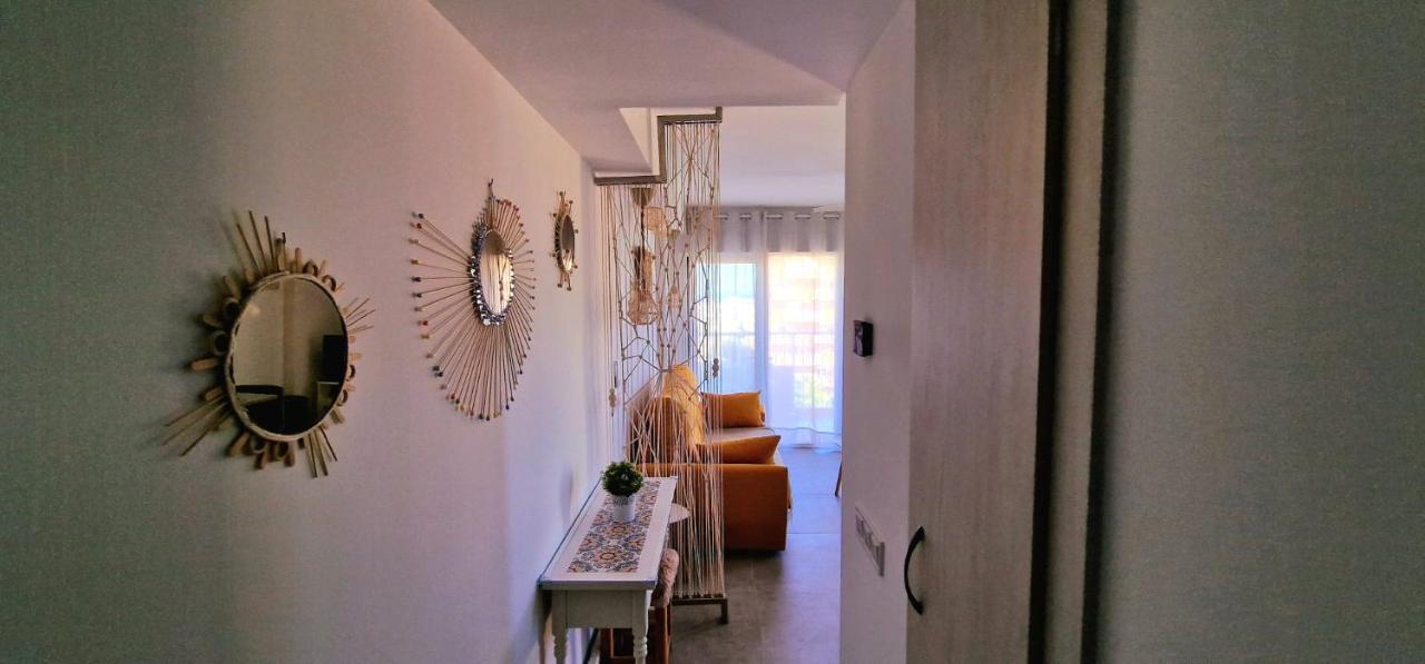 Acogedor,Apartamento.Piscina, Vistas, Terraza Benalmadena Bagian luar foto